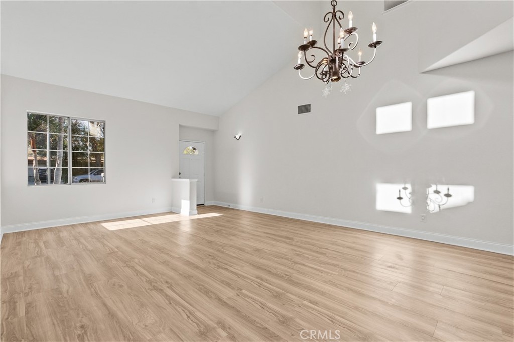 18800 Lull Property Photo 7