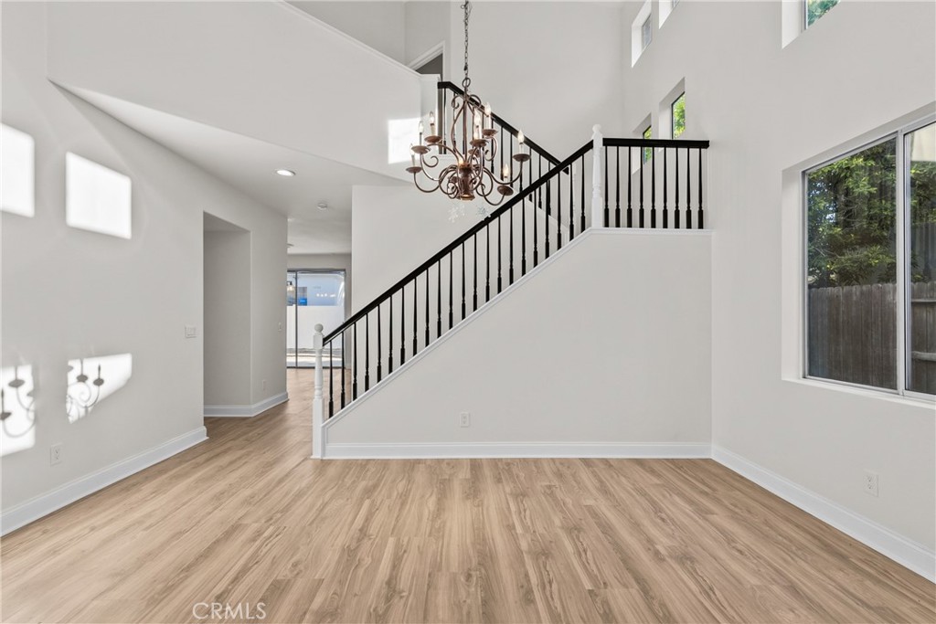 18800 Lull Property Photo 9