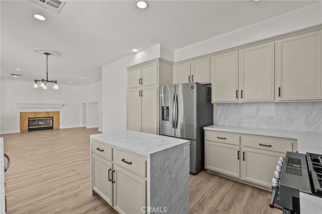 18800 Lull Property Photo 19
