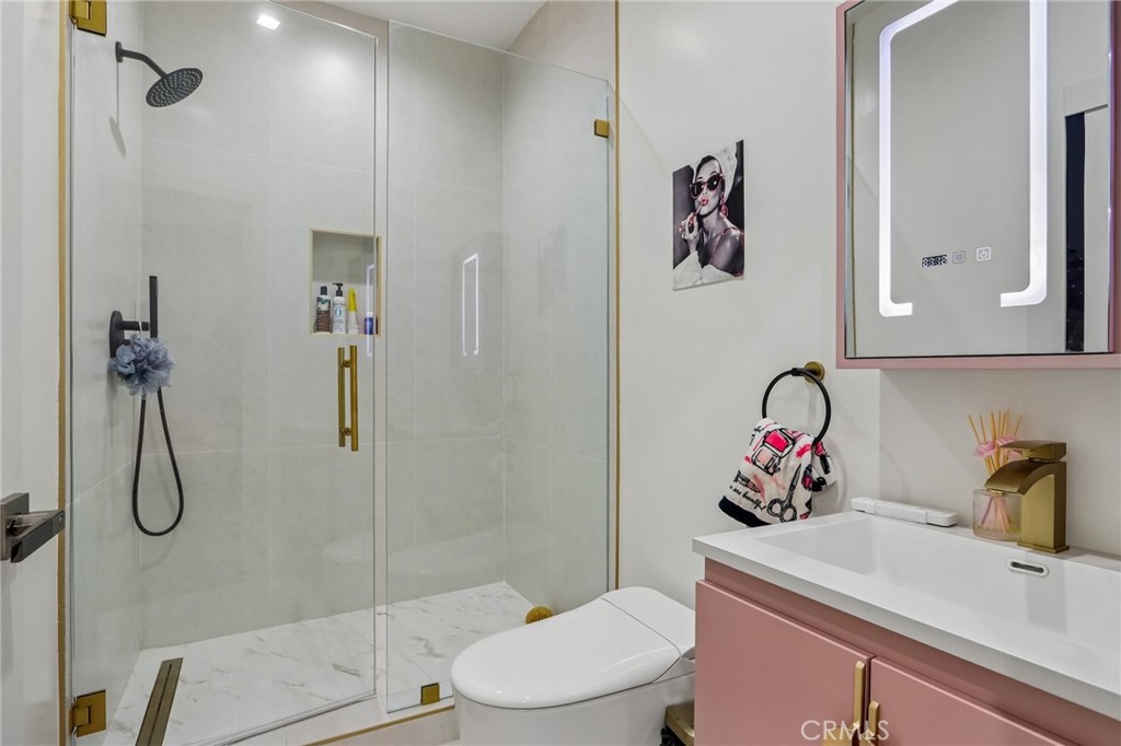4432 Melbourne Avenue Property Photo 28