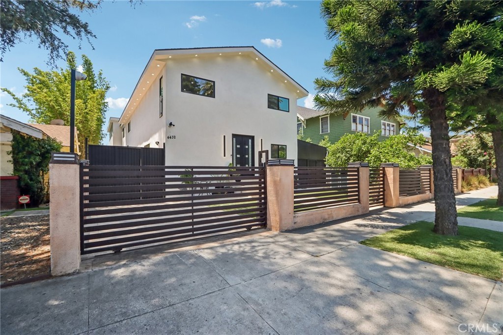 4432 Melbourne Avenue Property Photo 35