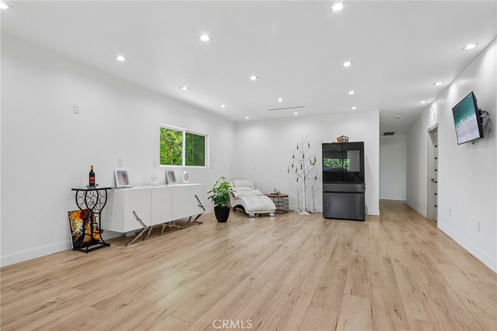 4432 Melbourne Avenue Property Photo 43
