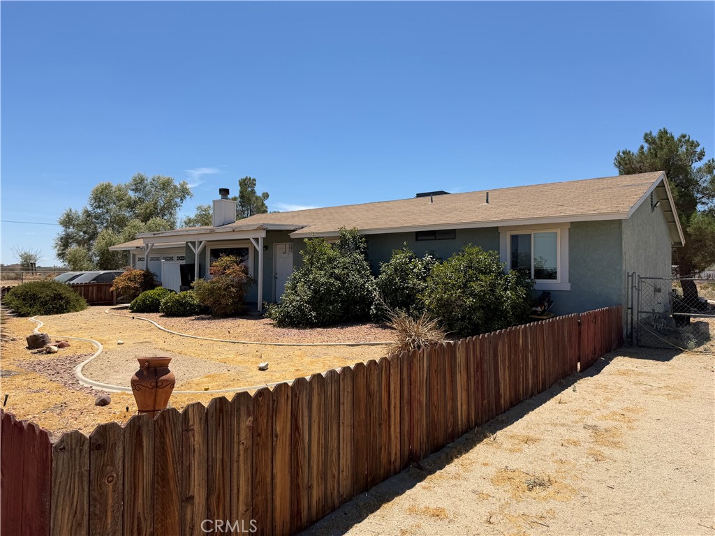 11540 E Avenue R2 Property Photo 2