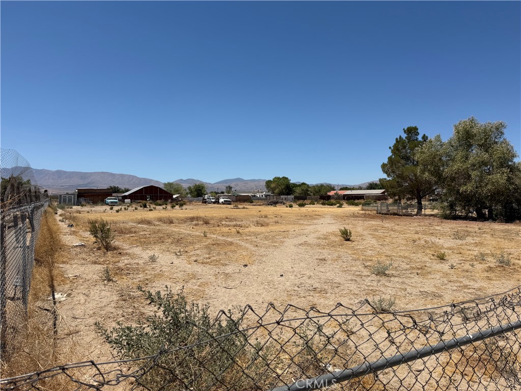 11540 E Avenue R2 Property Photo 9