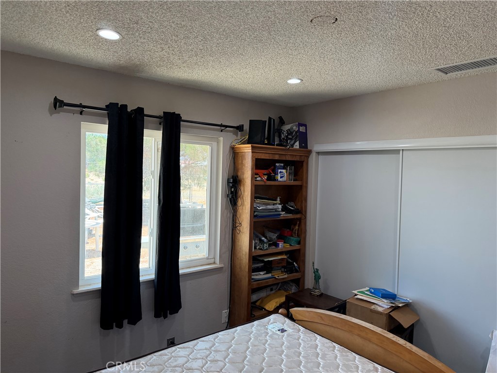 11540 E Avenue R2 Property Photo 32