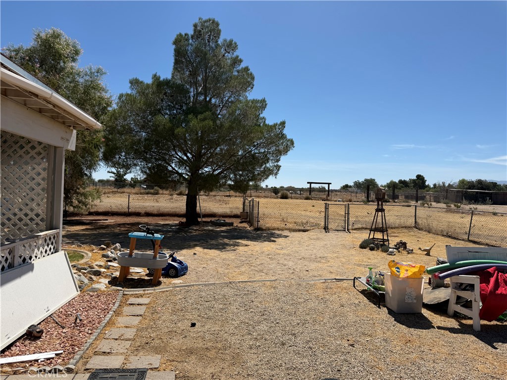 11540 E Avenue R2 Property Photo 37