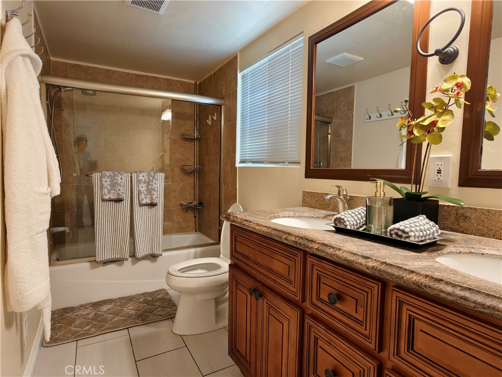 660 S Bradshawe Avenue Property Photo 15