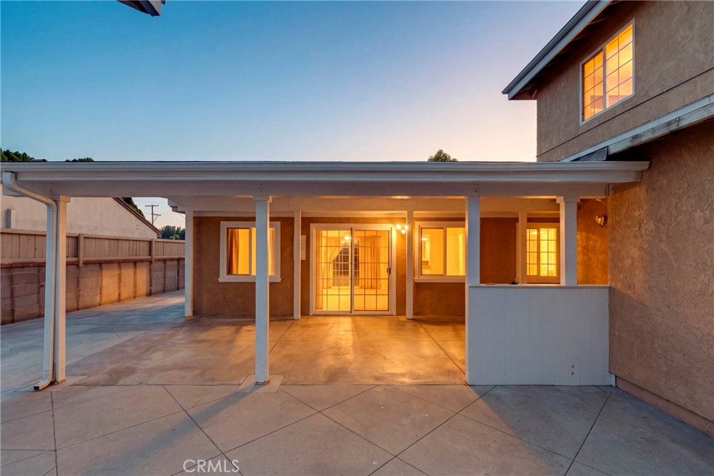 8012 Hesperia Property Photo 19