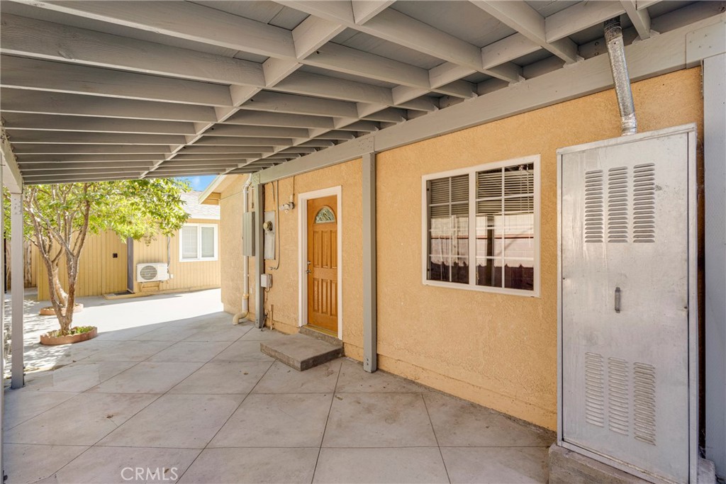 8012 Hesperia Property Photo 21