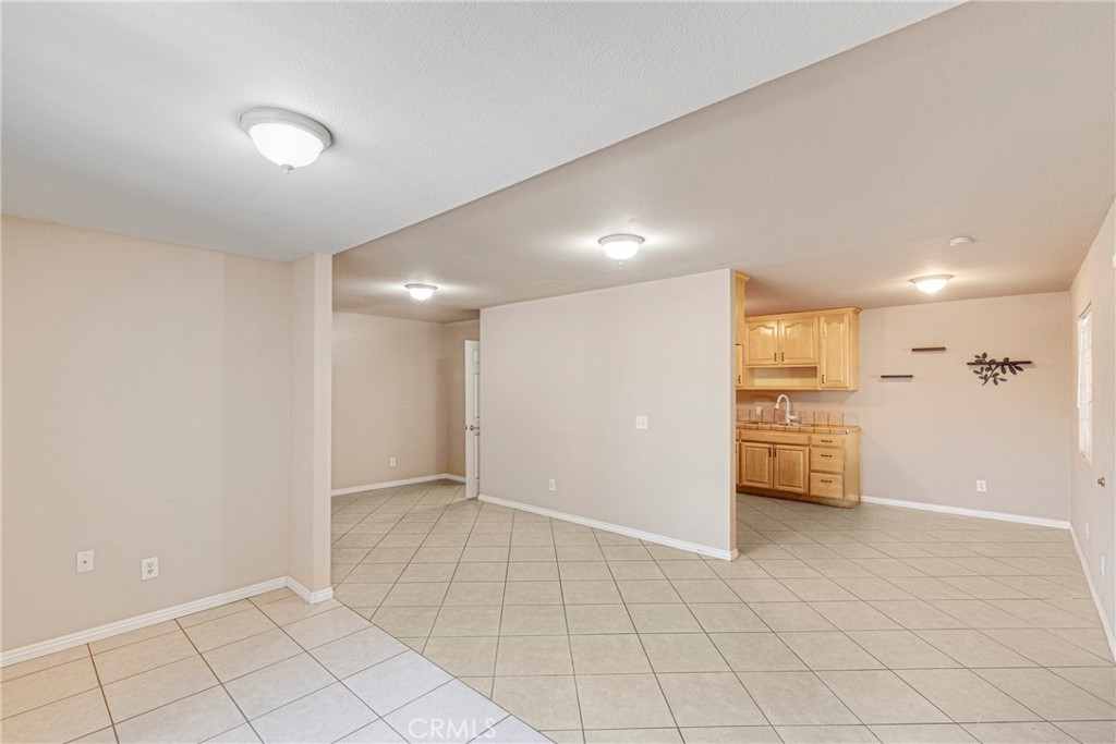8012 Hesperia Property Photo 24