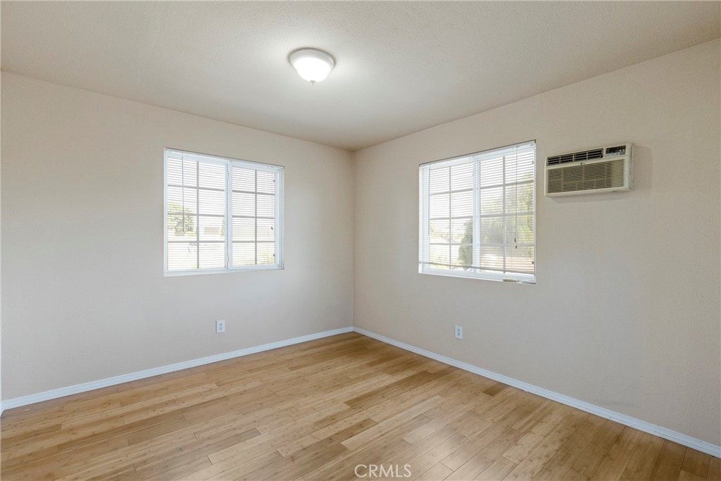 8012 Hesperia Property Photo 31
