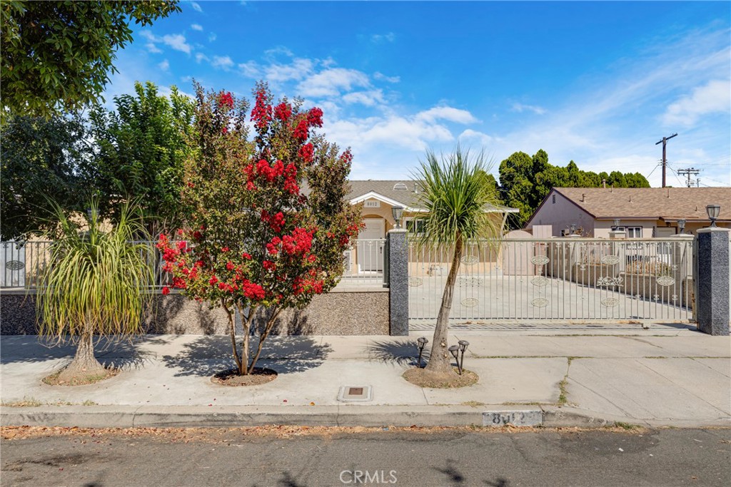 8012 Hesperia Property Photo 36