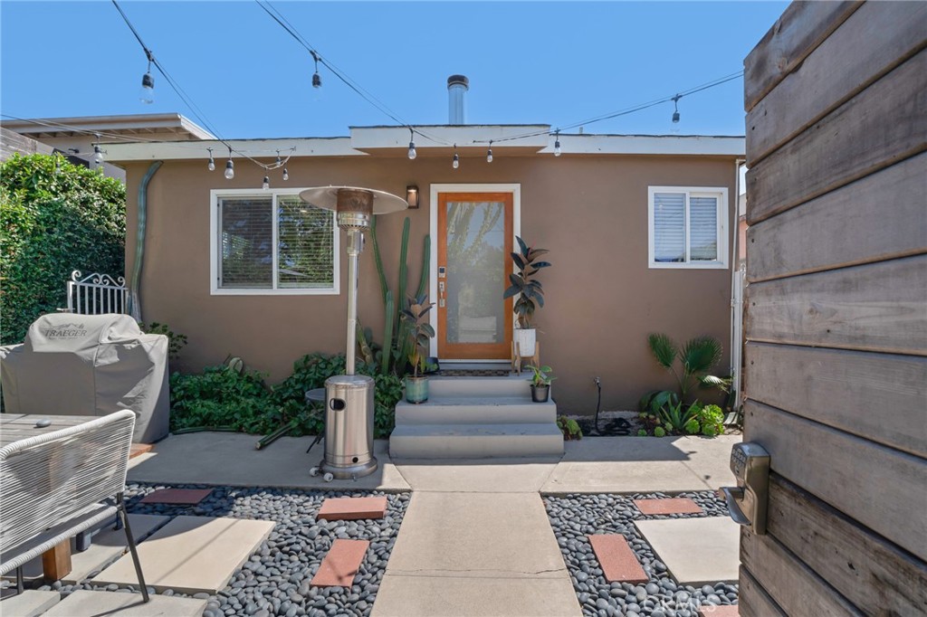 2405 Abbot Kinney Property Photo 3