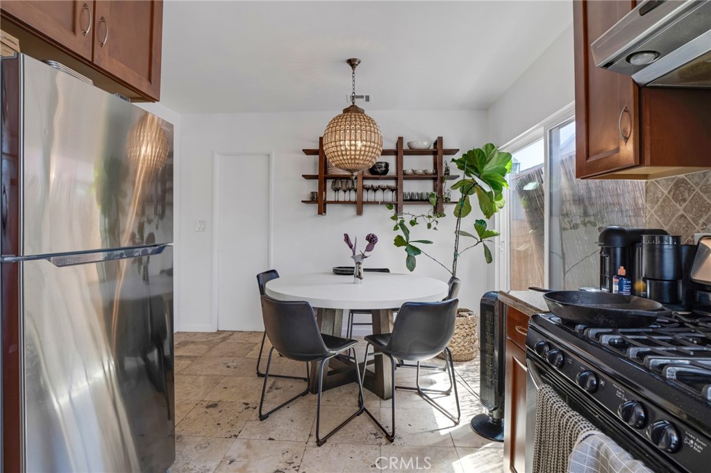 2405 Abbot Kinney Property Photo 6