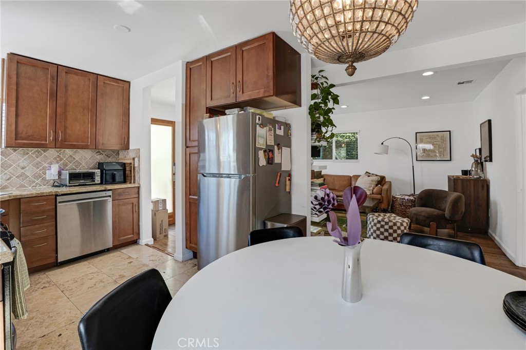 2405 Abbot Kinney Property Photo 7