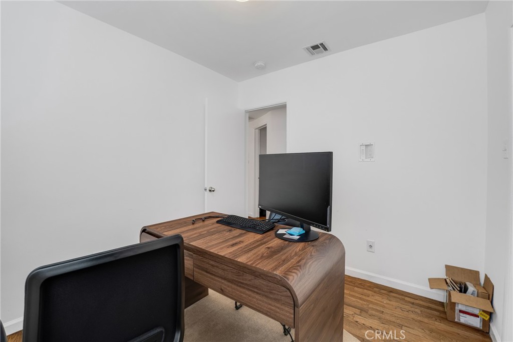 2405 Abbot Kinney Property Photo 14
