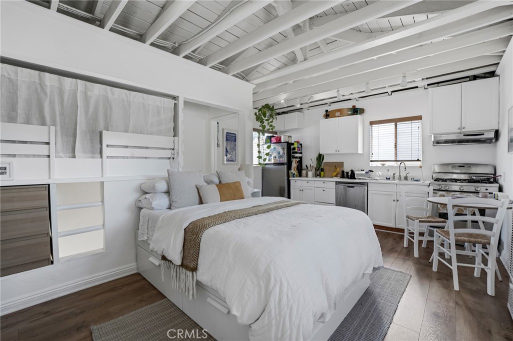 2405 Abbot Kinney Property Photo 25