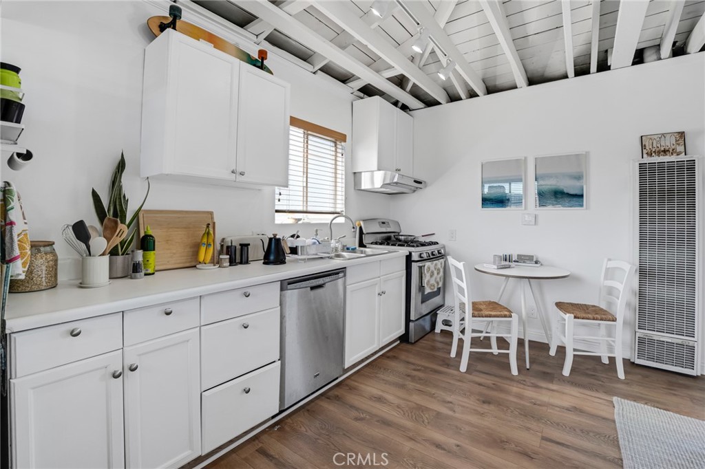 2405 Abbot Kinney Property Photo 27