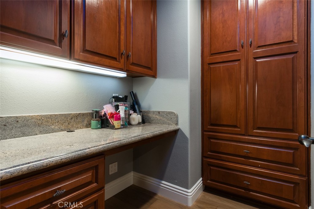 586 Valley Gate Rd Property Photo 26