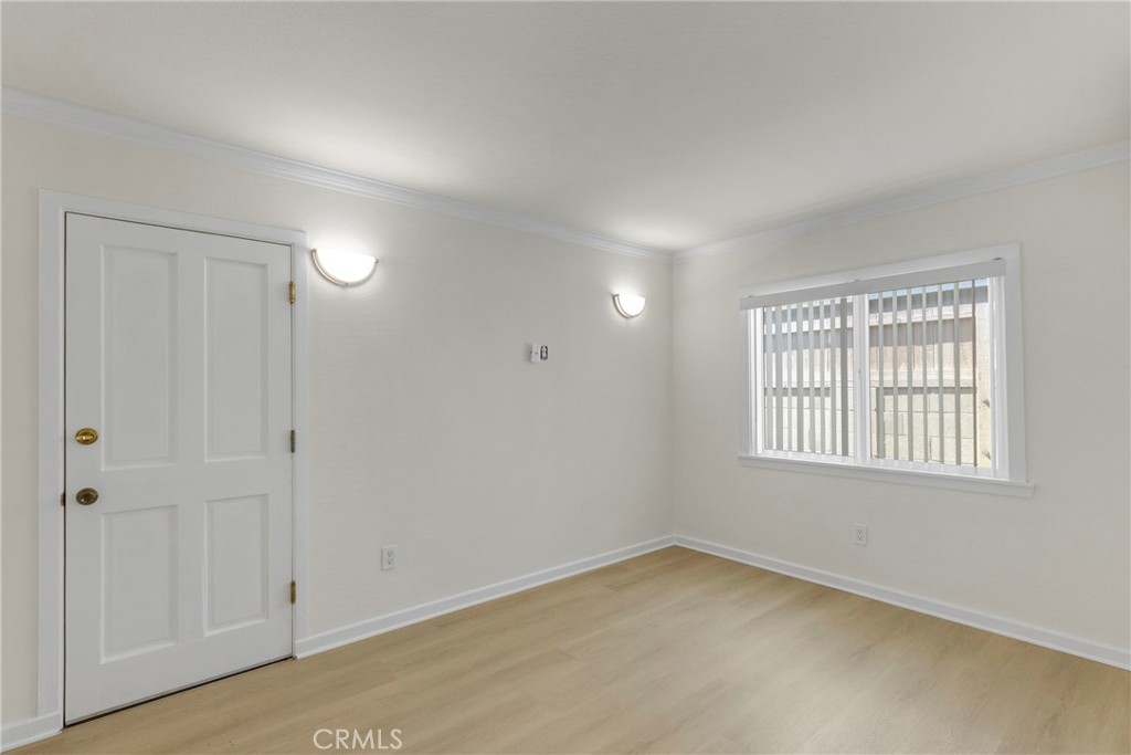 8012 Hesperia Property Photo 15