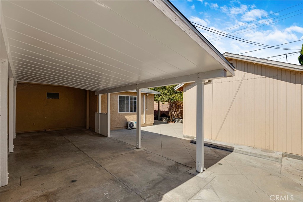 8012 Hesperia Property Photo 19
