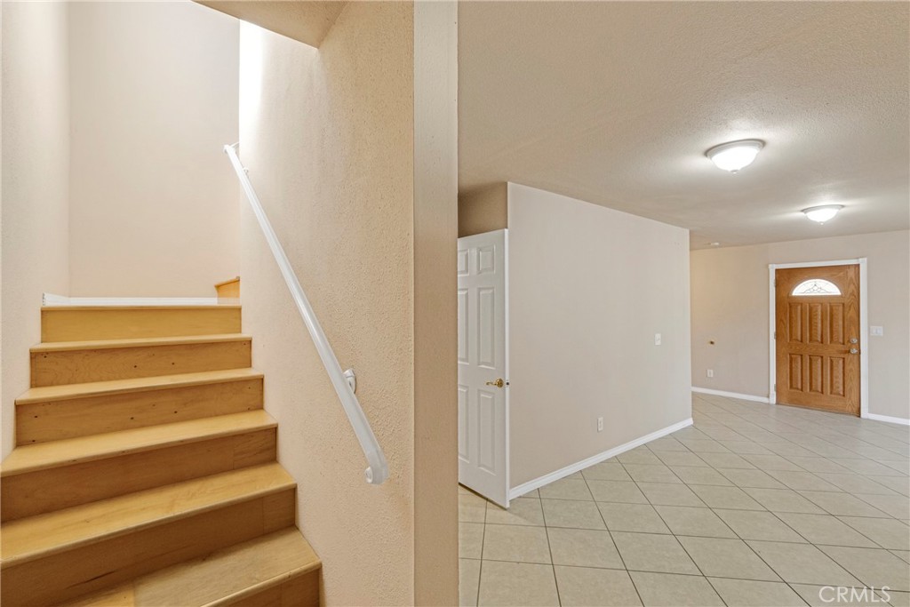 8012 Hesperia Property Photo 29