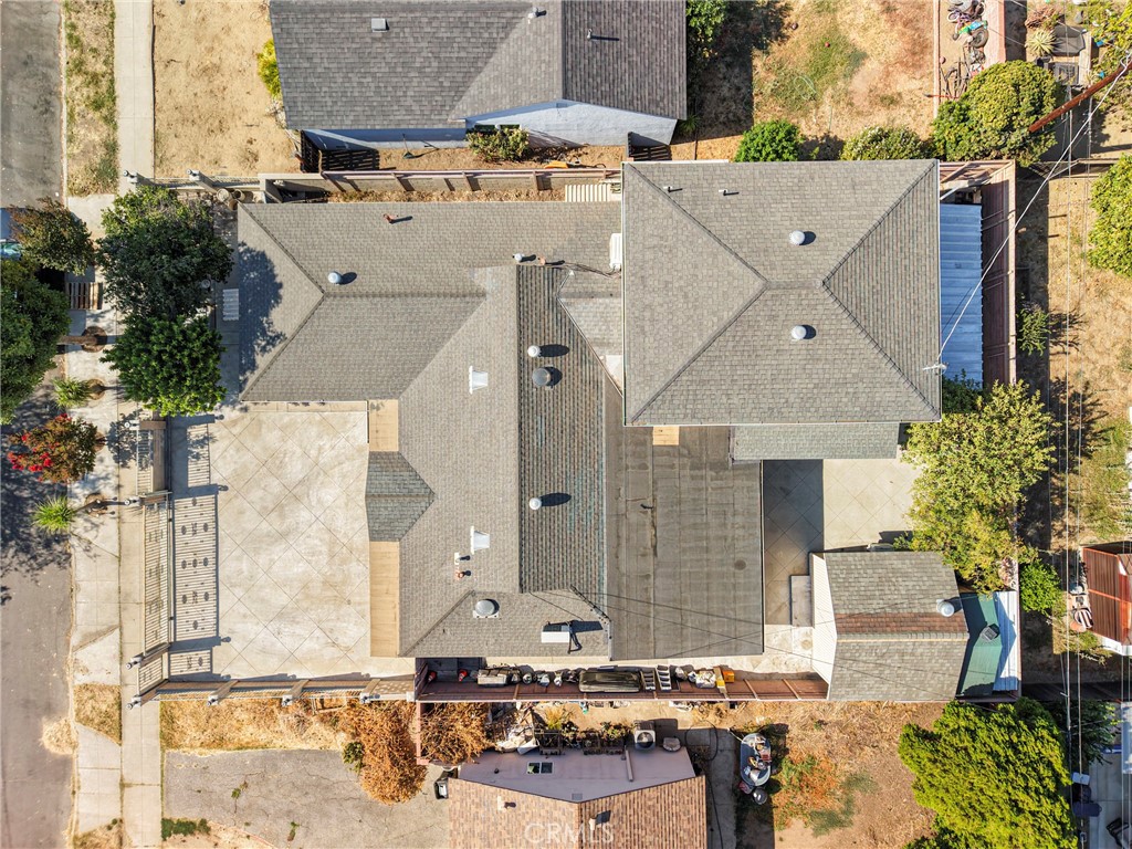 8012 Hesperia Property Photo 34