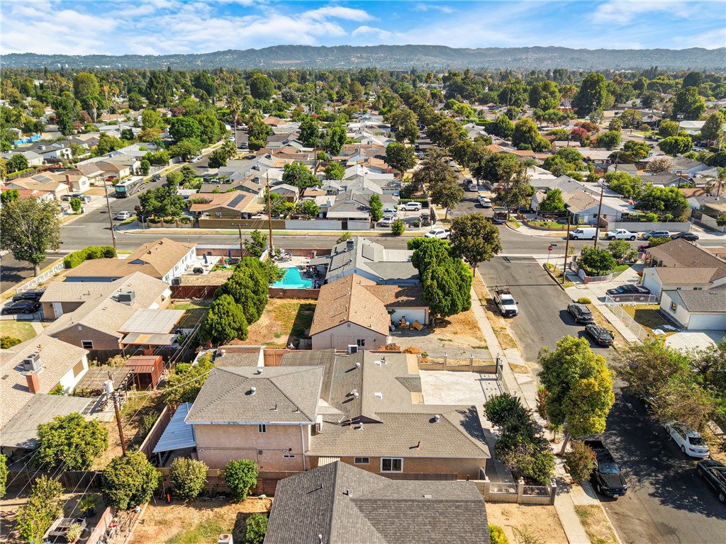 8012 Hesperia Property Photo 38