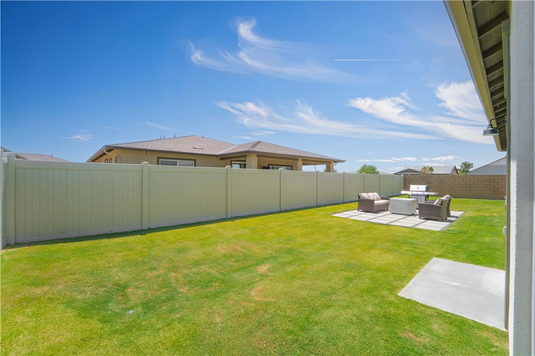 3230 Emerald Ln Property Photo 25