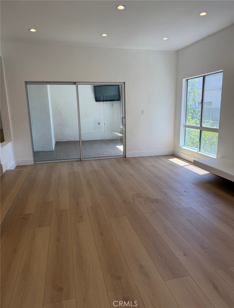 4807 Woodley Ave 309 Property Photo 7