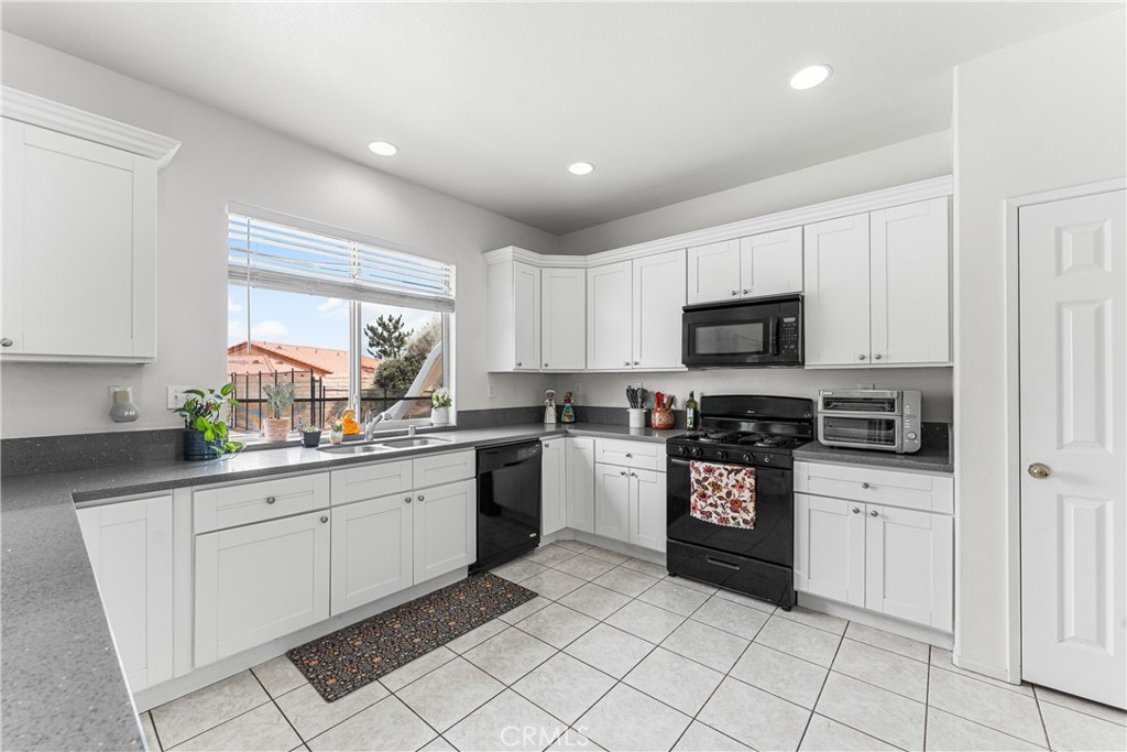 38318 Wakefield Property Photo 24