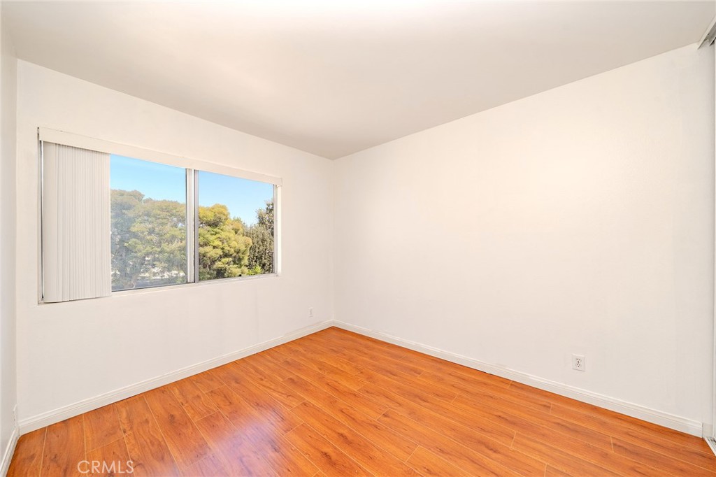 18535 Mayall Street J Property Photo 9