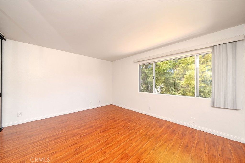 18535 Mayall Street J Property Photo 11