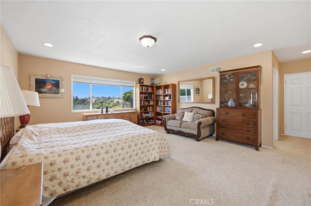 19245 Berclair Property Photo 20