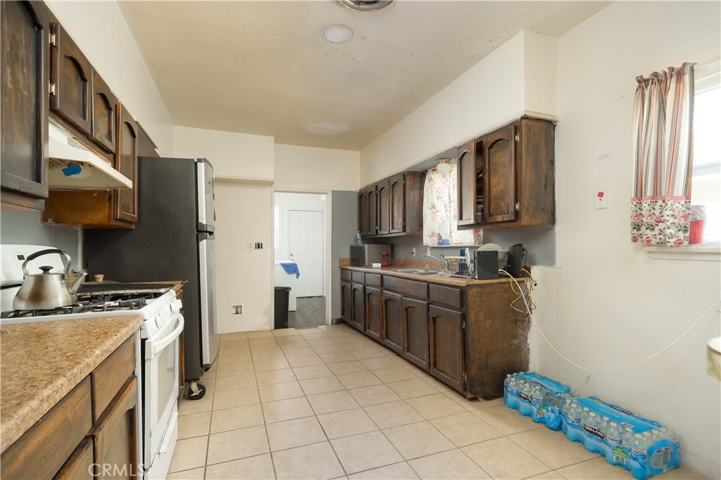 500 Quincy Street Property Photo 7