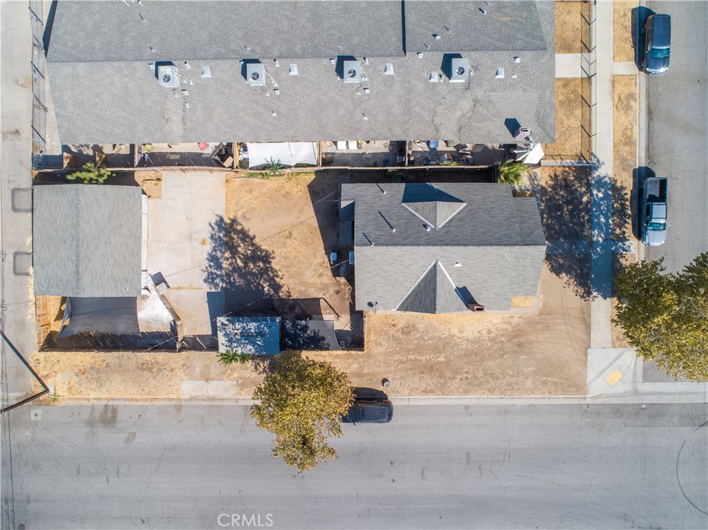 500 Quincy Street Property Photo 17