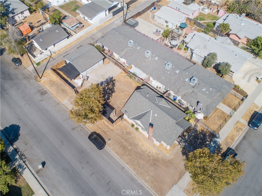 500 Quincy Street Property Photo 18