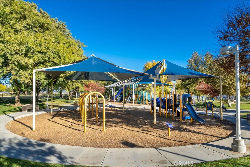 26439 Shakespeare Property Photo 46