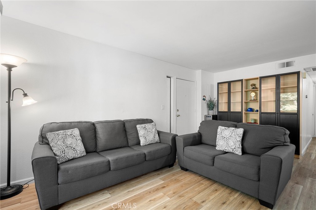 27907 Tyler 713 Property Photo 5