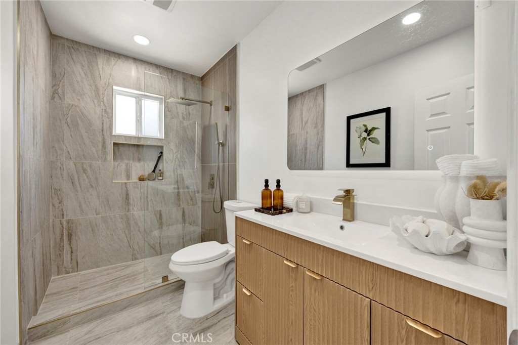 861 Grant Avenue Property Photo 17