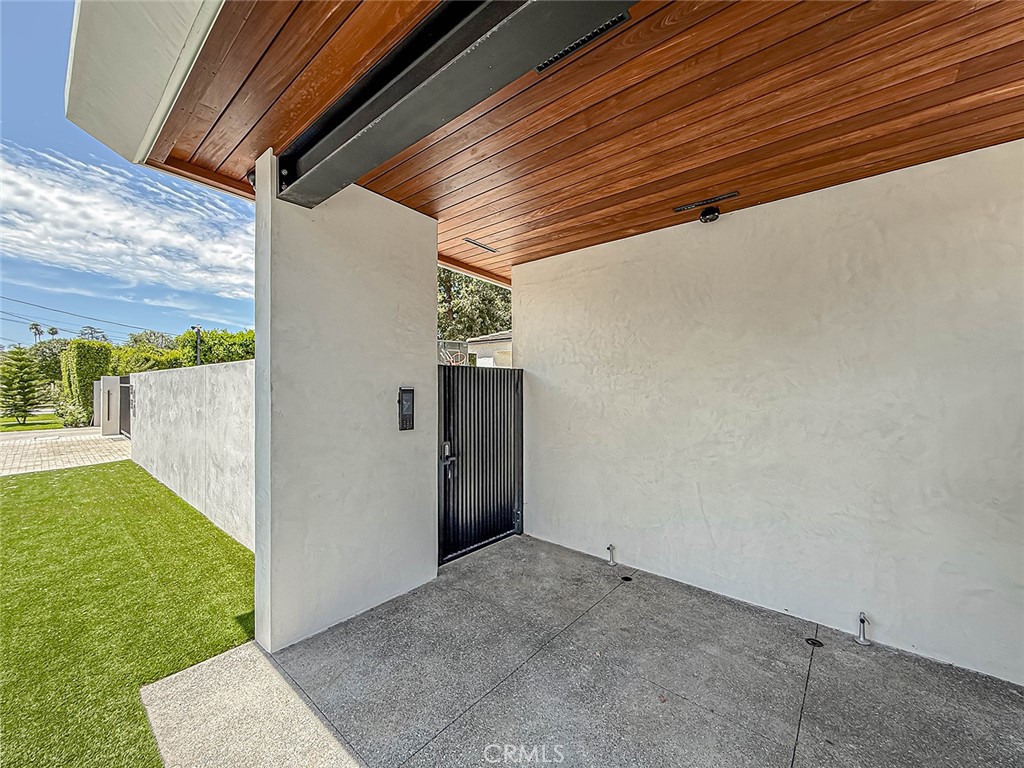 22921 Dolorosa Street Property Photo 8