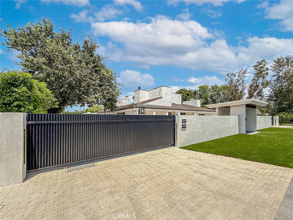 22921 Dolorosa Street Property Photo 9