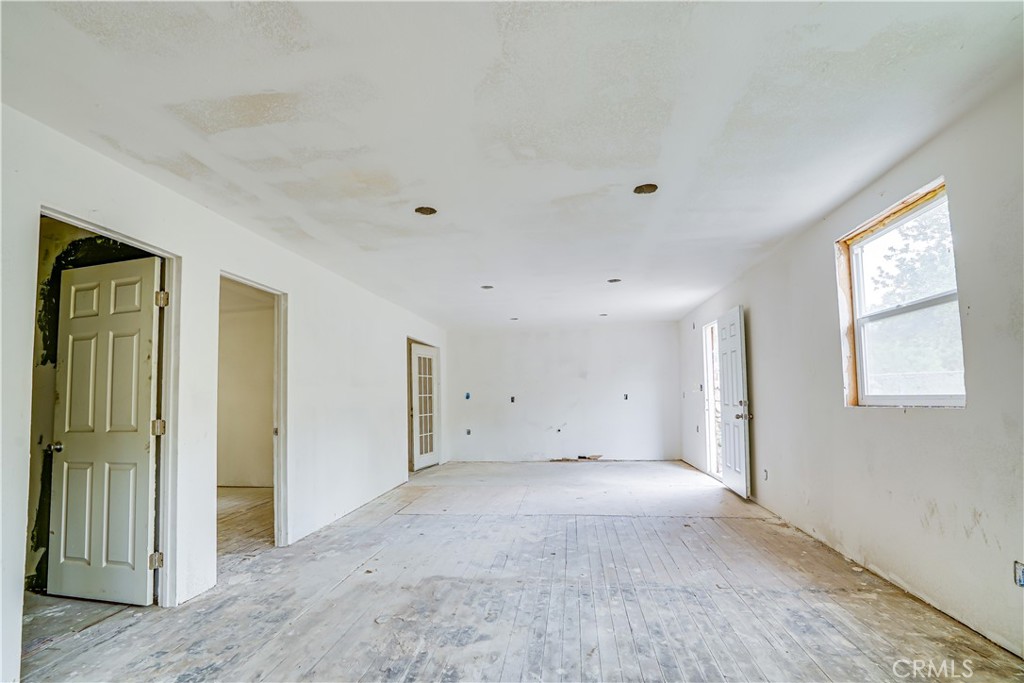 12055 Kagel Canyon Property Photo 3