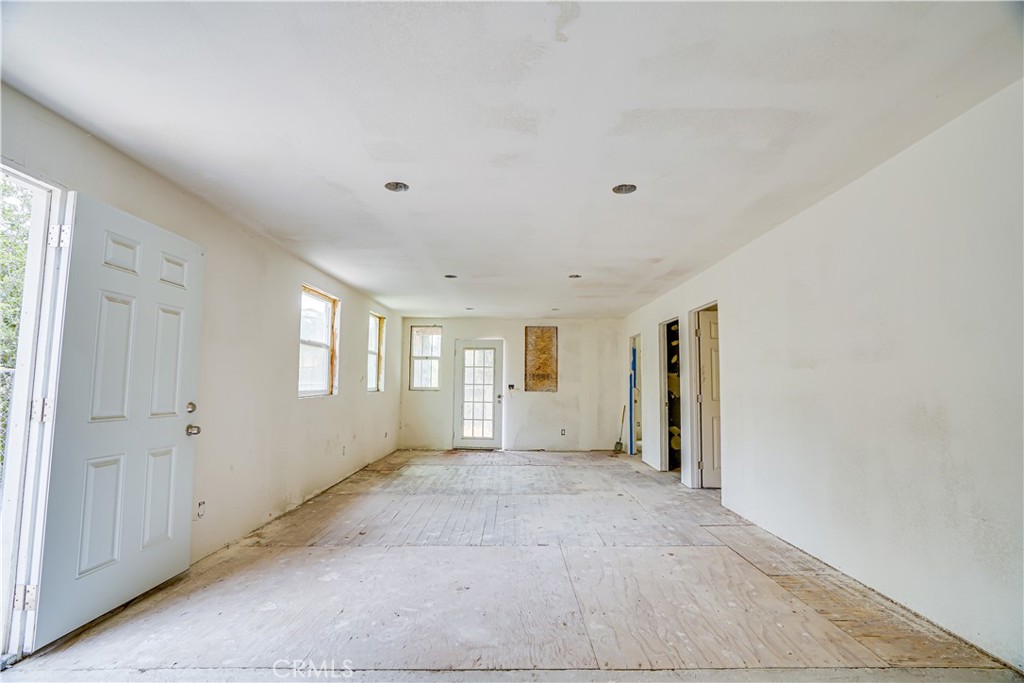 12055 Kagel Canyon Property Photo 11