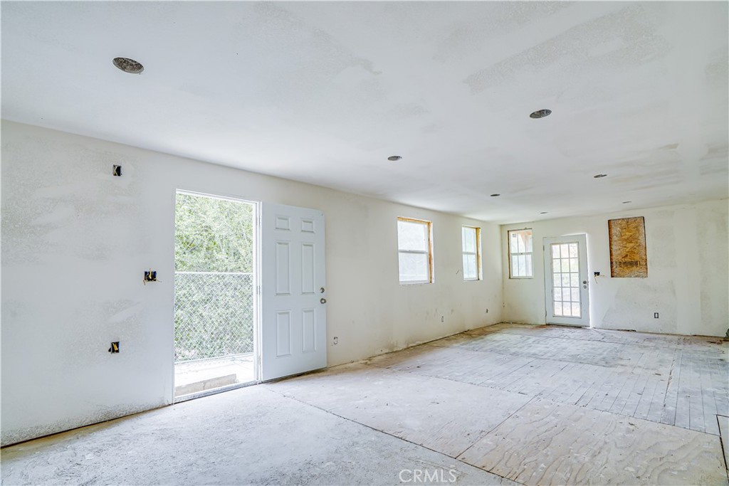 12055 Kagel Canyon Property Photo 12