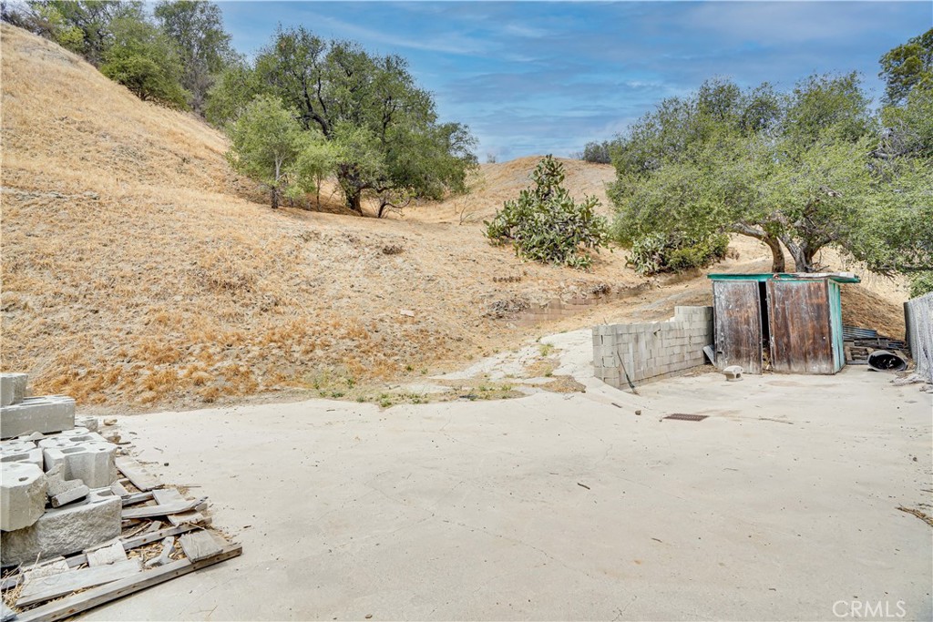 12055 Kagel Canyon Property Photo 13