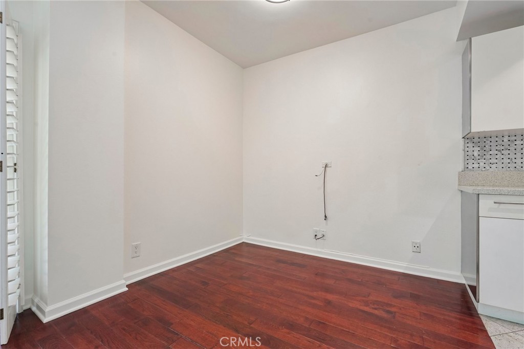 1131 Alta Loma Property Photo 9