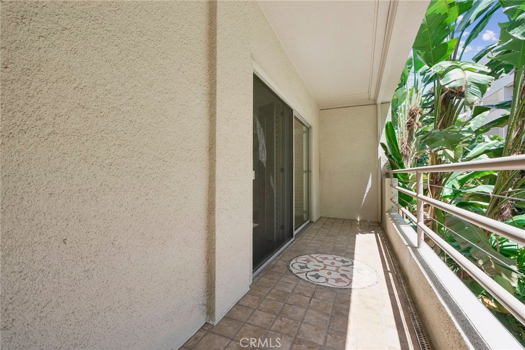 1131 Alta Loma Property Photo 25