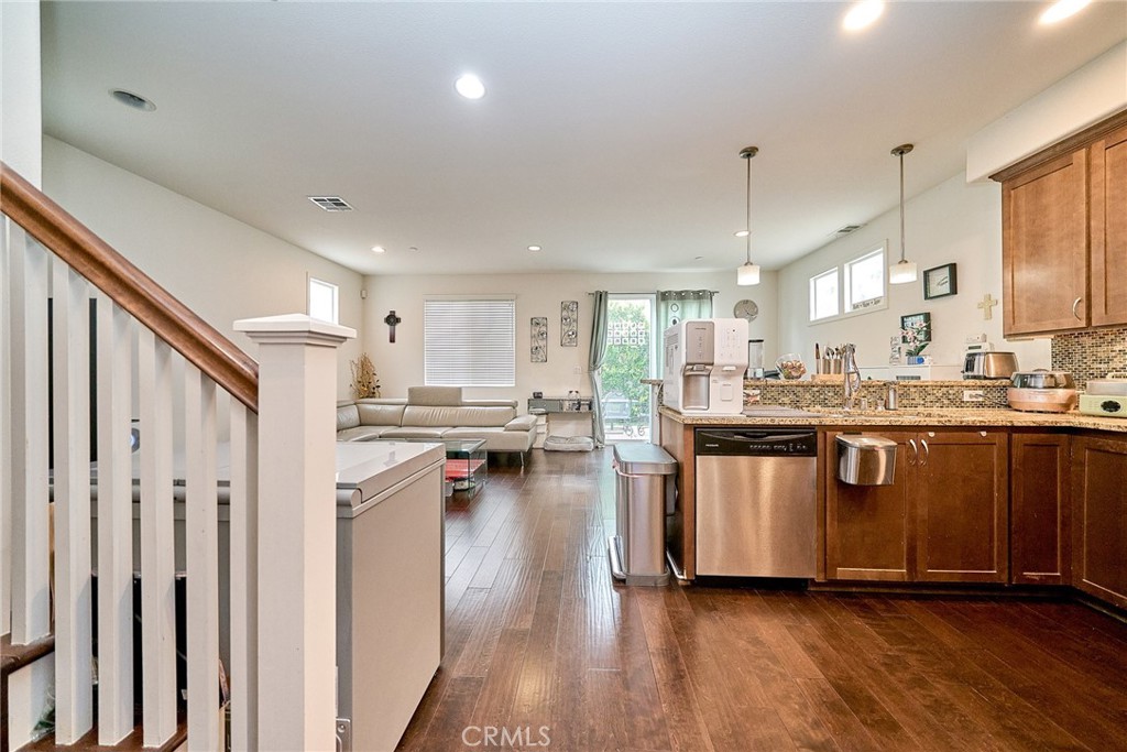 21125 Ingomar Court Property Photo 6