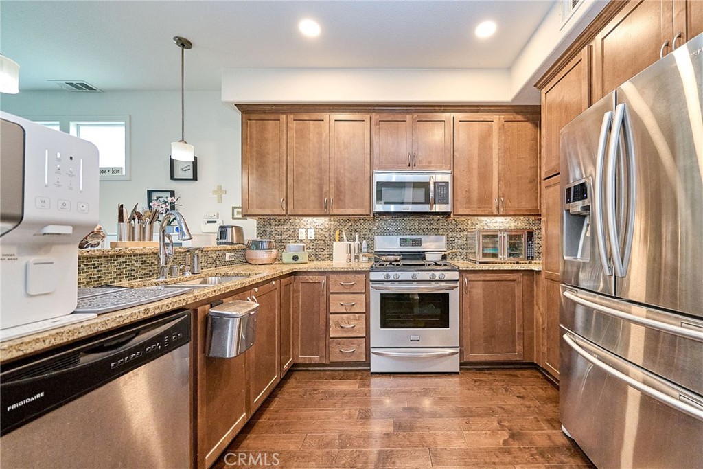 21125 Ingomar Court Property Photo 7